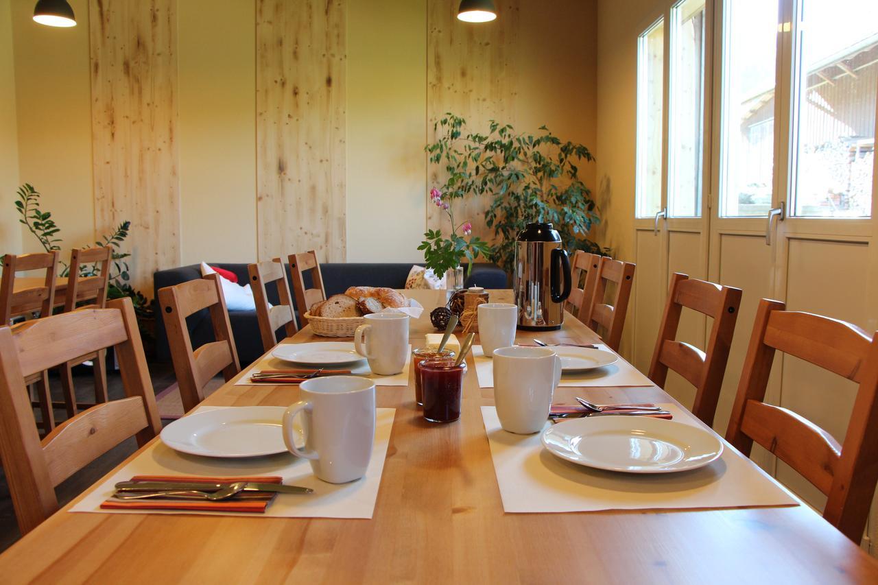 Hofgenuss Bed & Breakfast Ganterschwil